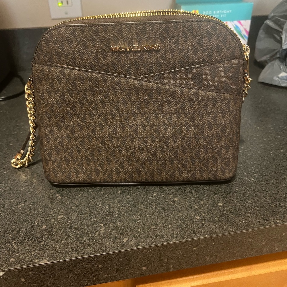 Brand new purse